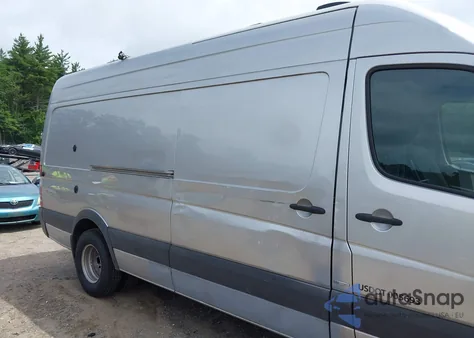 2011 Mercedes-Benz Sprinter 3500 z USA, uszkodzony, nr VIN WD3PF4CC7B5524093